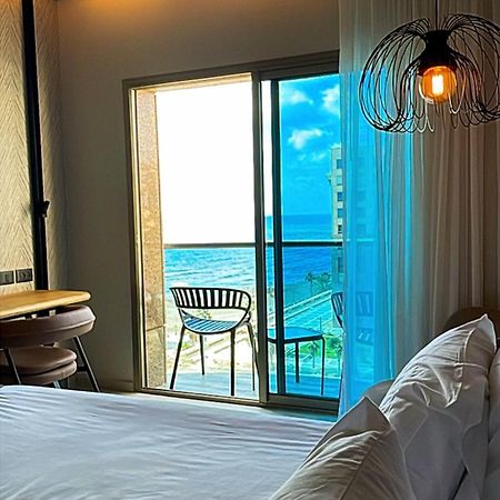 Suite On The Beach Haifa Kültér fotó