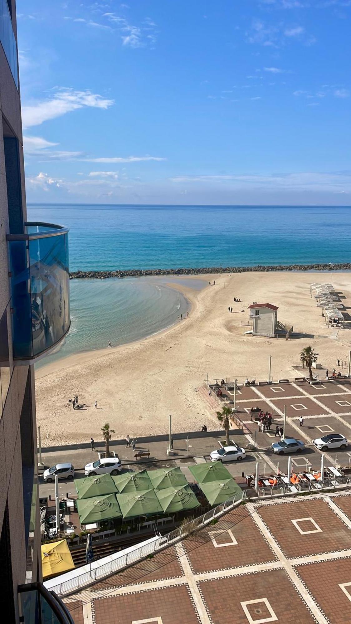 Suite On The Beach Haifa Kültér fotó
